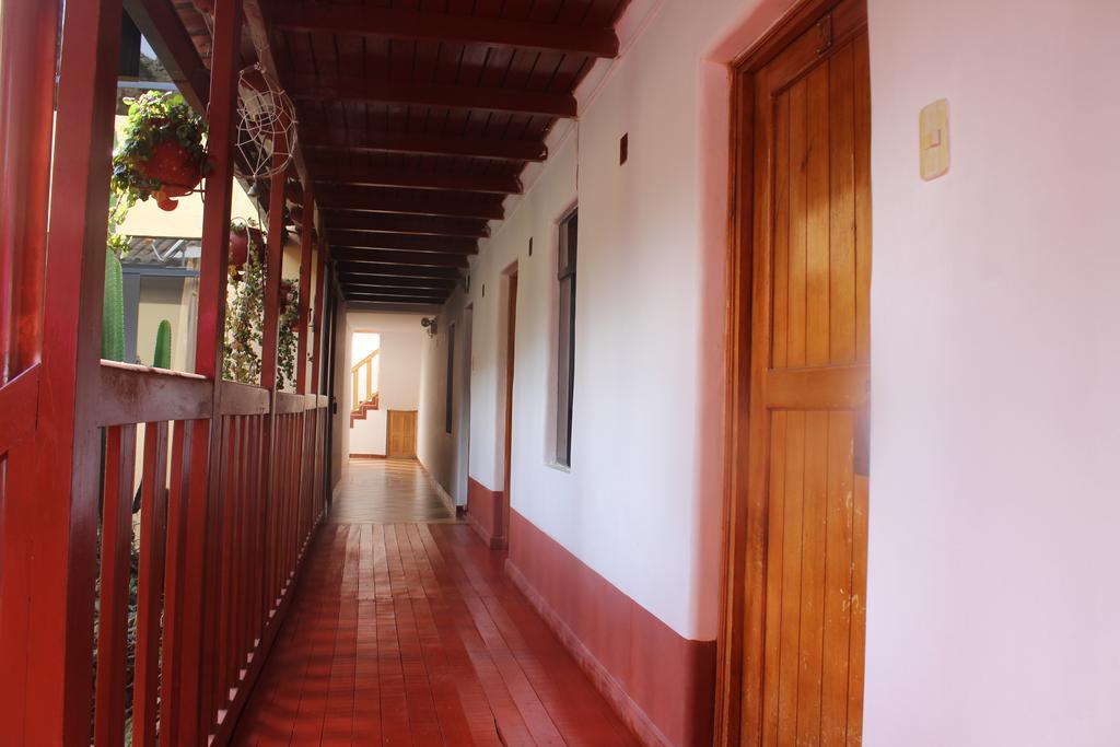 Eureka Lodge Ollantaytambo Esterno foto