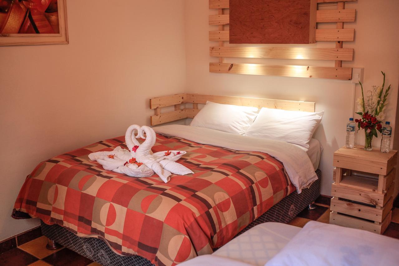 Eureka Lodge Ollantaytambo Esterno foto